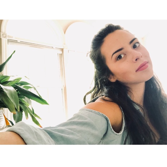 Meet your Posher, Alexa - Picture 1 of 1